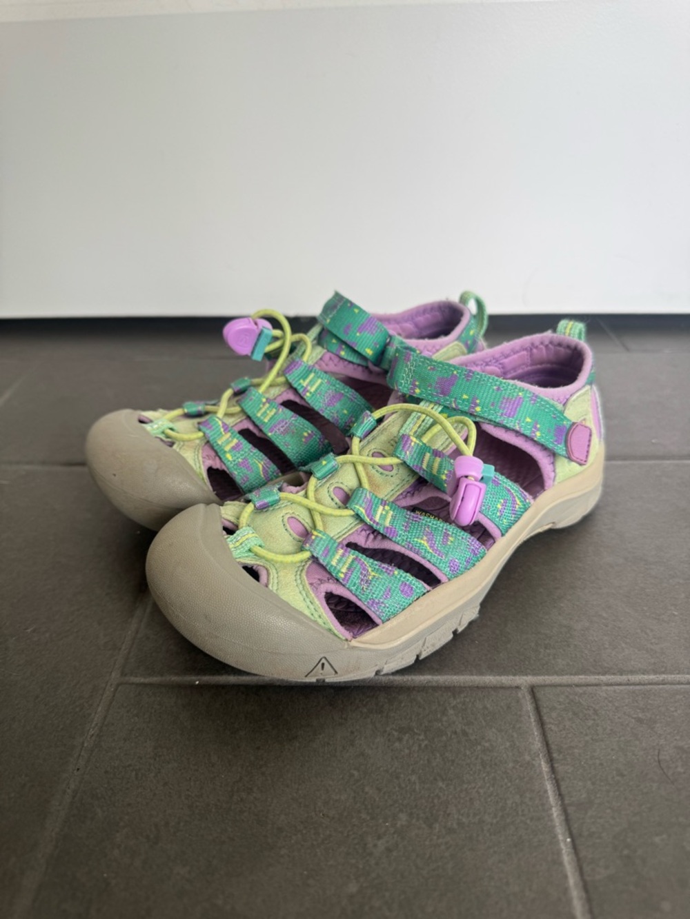 KEEN Kids Sandals Size 3 US (EU 35) Green Purple Water Shoes Hiking Closed Toe
